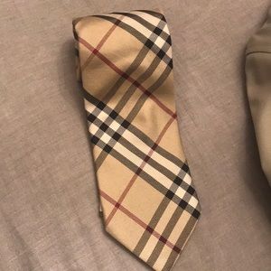 Burberry check tie